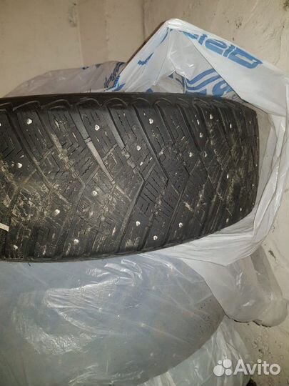 Goodyear UltraGrip 225/65 R17