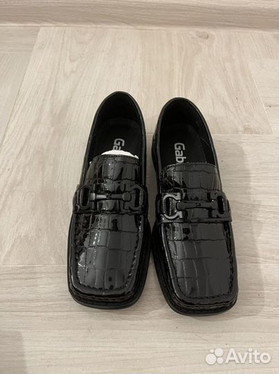 Лоферы для девочек и девушек 36р