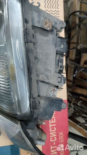 Фара ауди-3, левая