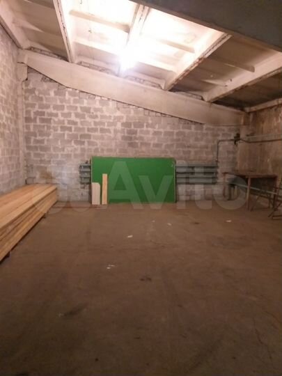 Гараж, > 30 м²