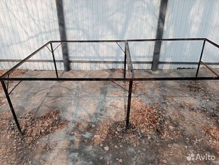 Теннисный стол