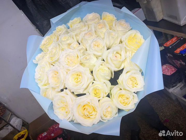 Цветы букет роз 80 см 25 шт