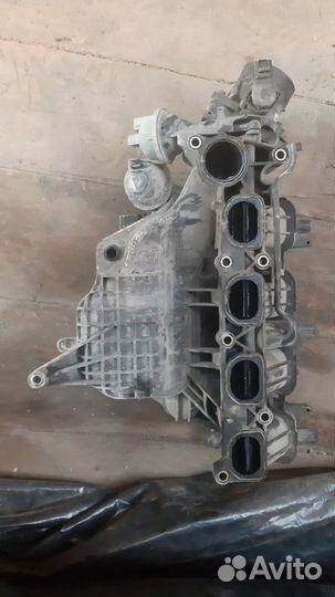 Коллектор впускной Mazda 3 BK 2.0 LF мазда 3 бк