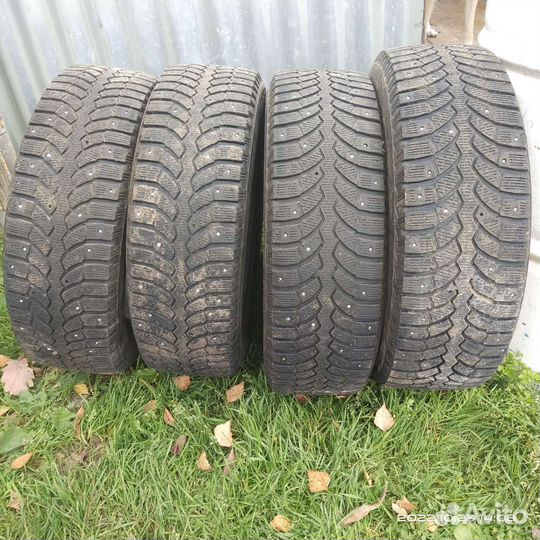 Bridgestone Blizzak Spike-01 185/65 R15