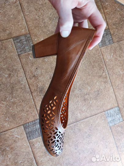 Туфли женские 39 размер salamander