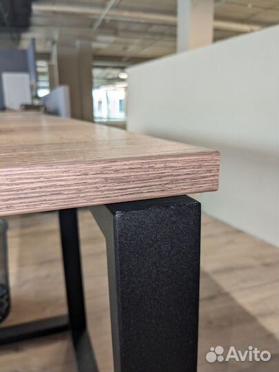 Стол офисный