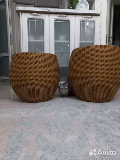 Вазон-кашпо из ротанга