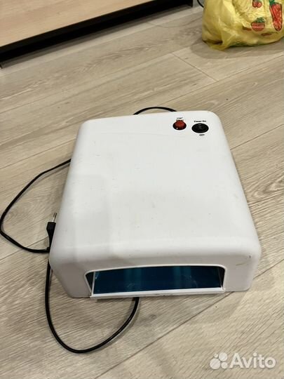 Лампа для ногтей