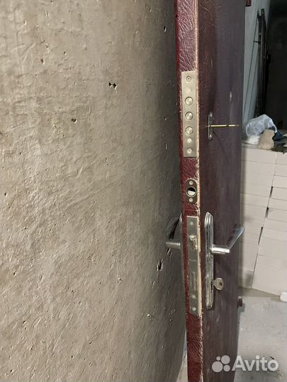 Дверь металлическая б/у