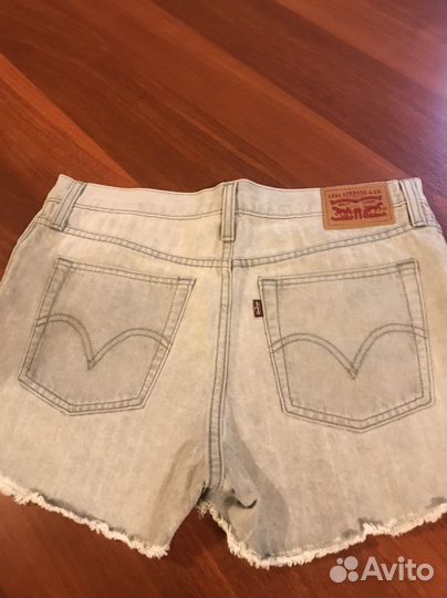 Шорты женские levis