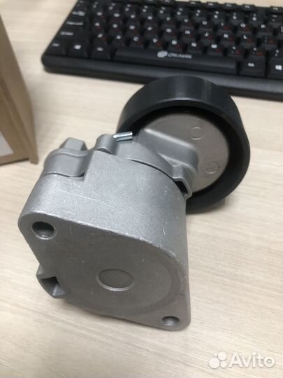 Ролик натяжной ремня генератора FAW J6 J7 DM2 DM3