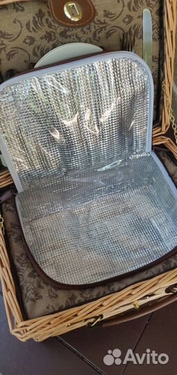 Корзина для пикника с посудой