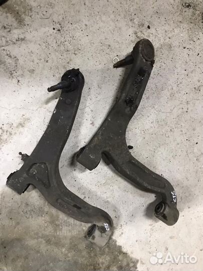 Рычаг задний Кадиллак CTS левый правый