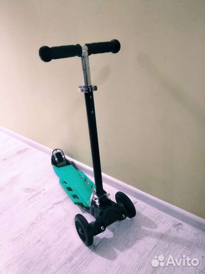 Самокат детский трехколесный
