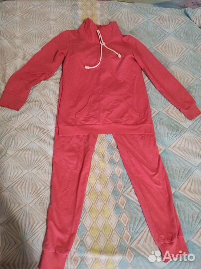 Спортивный костюм