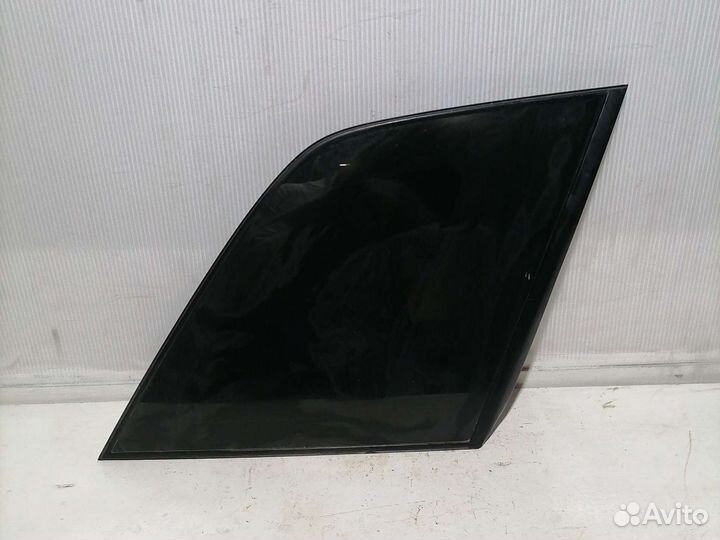 Стекло заднее правое глухое Suzuki Grand Vitara 2