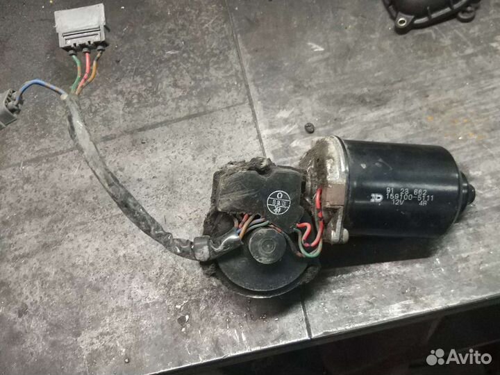 Моторчик стеклоочистителя saab 9000 (C3) 92-98