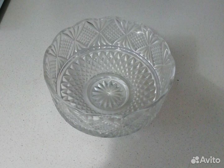 Ваза хрустальная