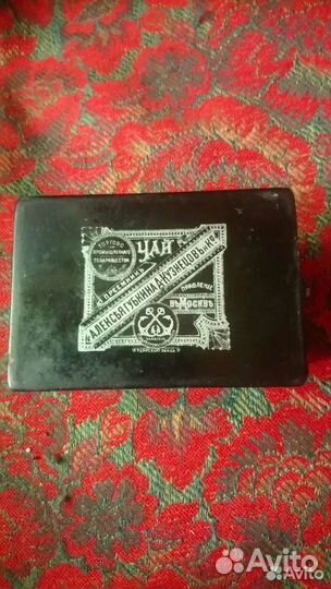 Деревянная шкатулка