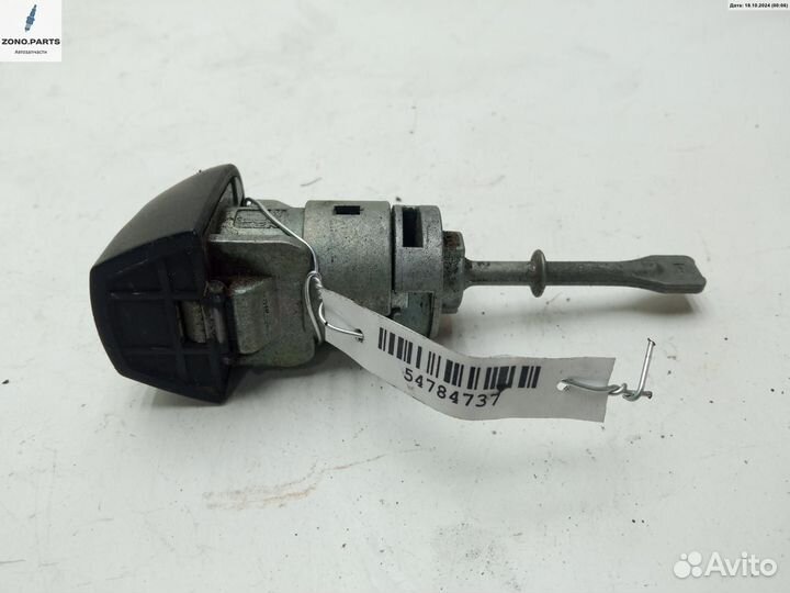 Личинка замка на Hyundai i30