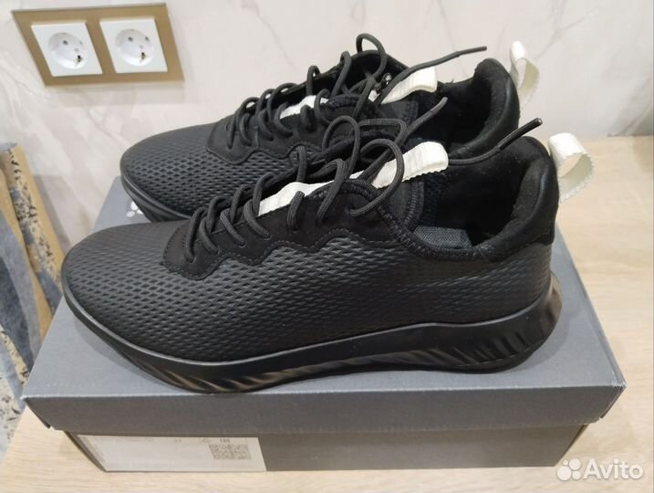 Кроссовки женские Экко, новые, р.37