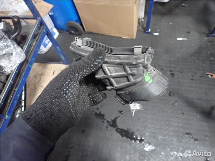 Воздухозаборник Ford Escape 2015, 2018