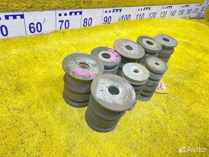 Подушка кузова Toyota Land Cruiser Prado 140436