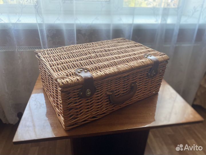 Чемодан для пикника