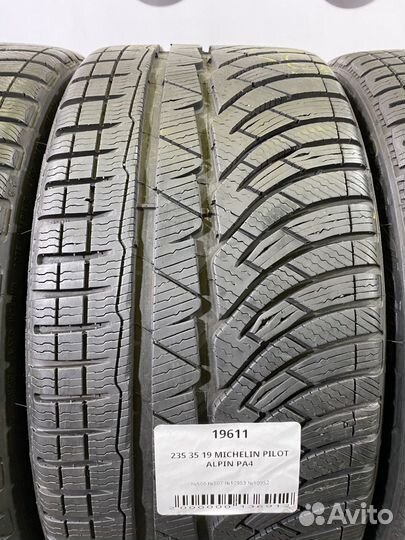 Michelin Pilot Alpin PA4 235/35 R19