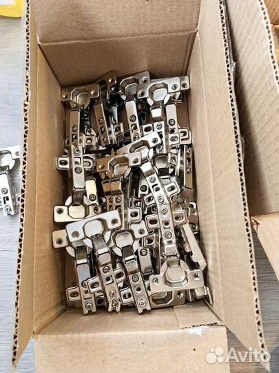 Петли мебельные boyard