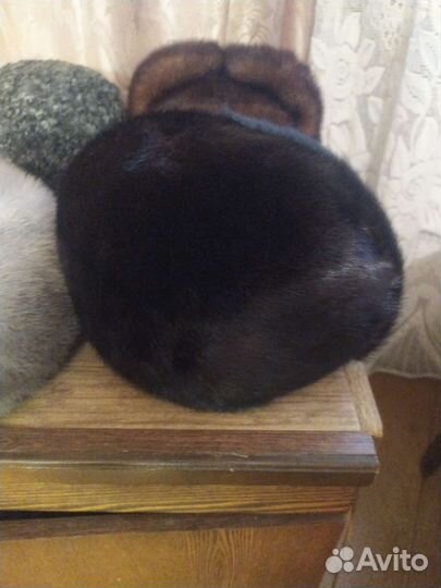 Берет женский меховой