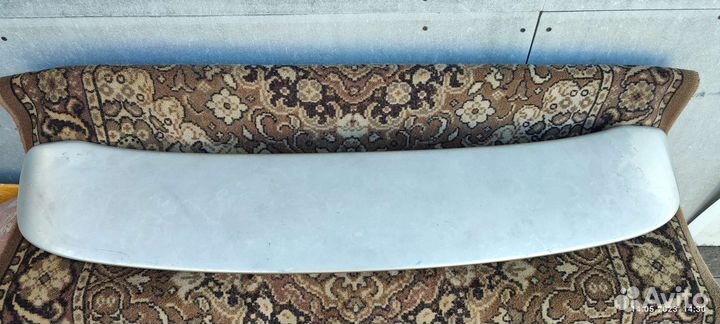 Спойлер на Тойота Ипсум 2002г