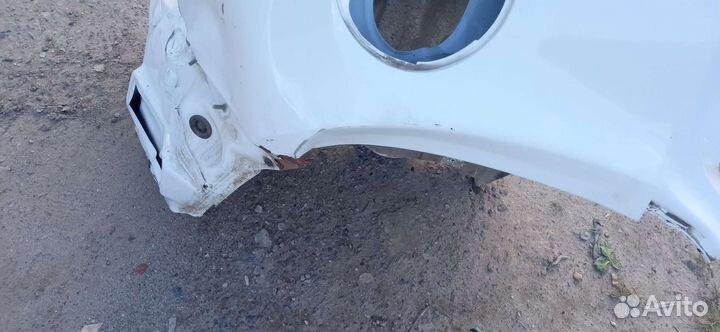 Заднее правое крыло Шкода Йети