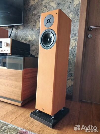 Продам акустику Vienna Acoustics Bach