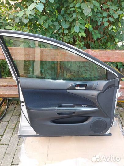 Дверь передняя левая Caldina