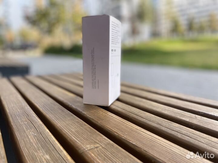 Блок быстрой зарядки iPhone