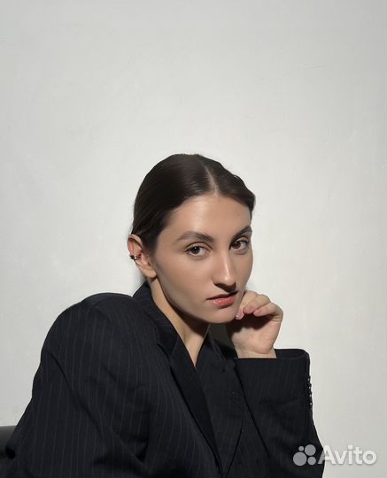 Администратор, хостес