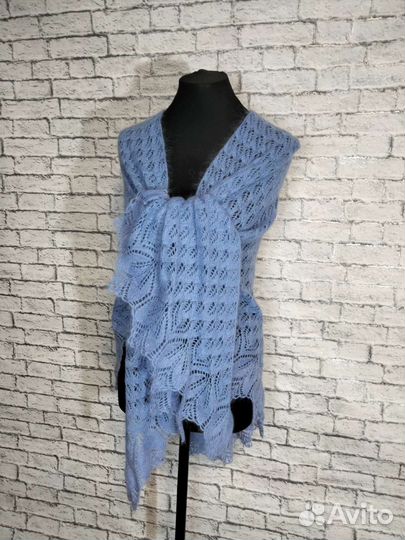 Шаль вязаная ручной работы