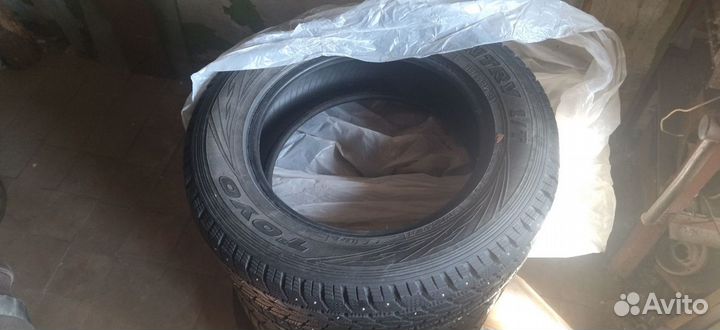 Toyo Open Country I/T 215/65 R16 98T