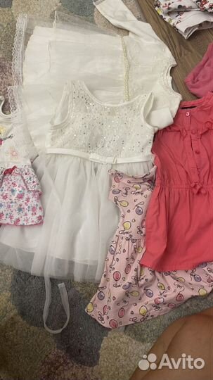 Детские вещи для девочки отдам за шоколадку