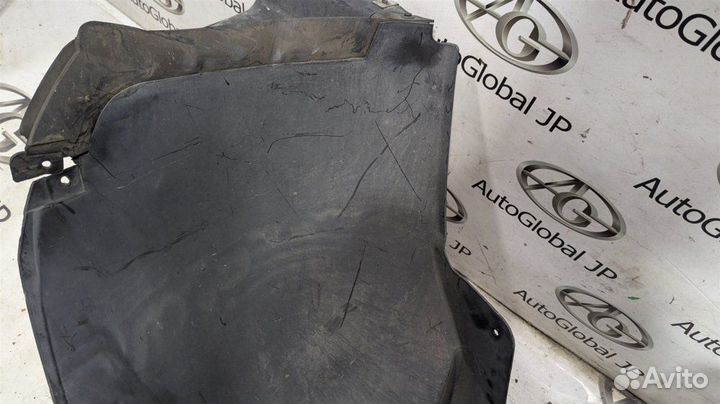 Подкрылок/локер передний правый Land Rover Range Rover