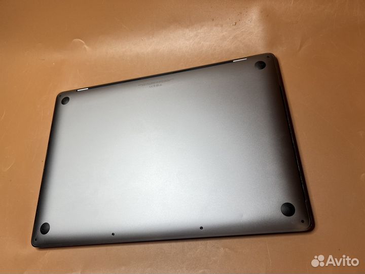 Apple macbook pro 16 2019 i9 2Tb SSD