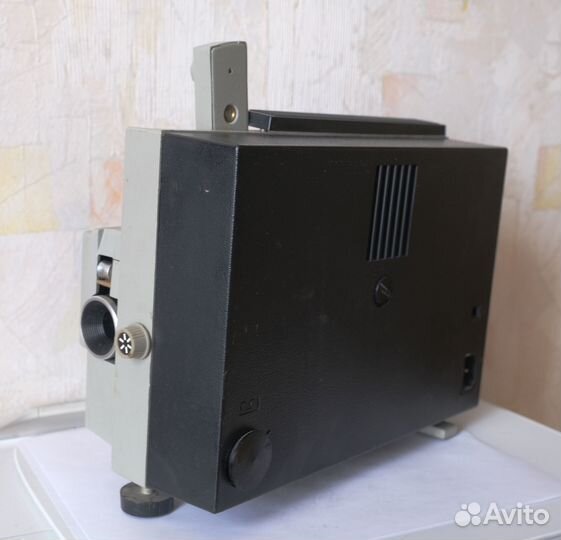 Кинопроектор Волна-3