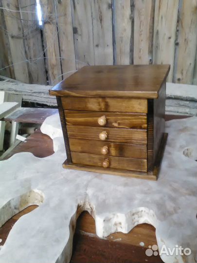 Шкатулка для украшений