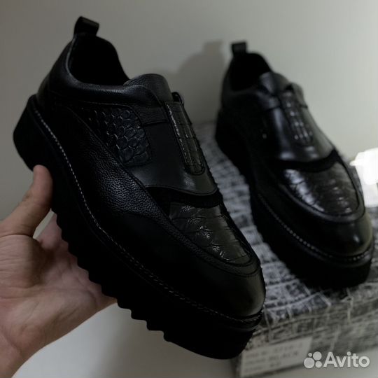 Кроссовки натуральная кожа