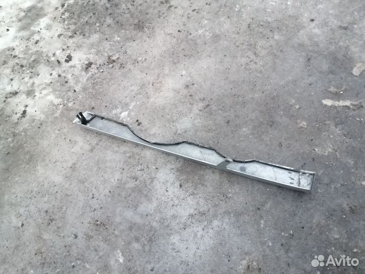 Накладка под фару правая BMW X5 e53 дорестайл