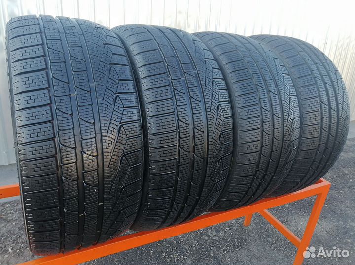 Pirelli Winter Sottozero 240 Serie II 235/35 R19 91V