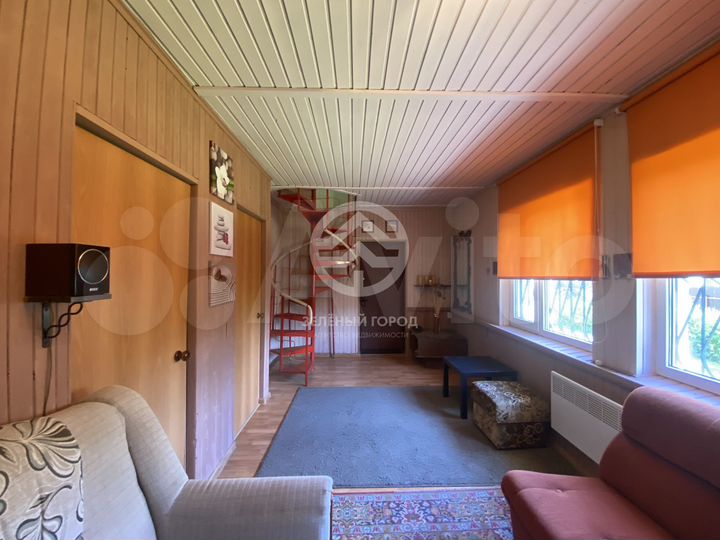 Дом 55 м² на участке 6,5 сот.