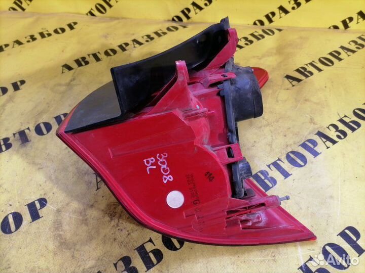 Фонарь задний левый внешний Peugeot 3008 2010-2016