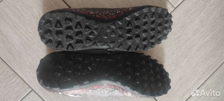Футбольные бутсы puma